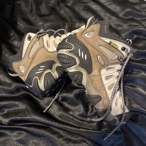 Oboz Sawtooth X Women's Leather B-Dry Mid Top Hiking Boots Size 10 Blue Accents